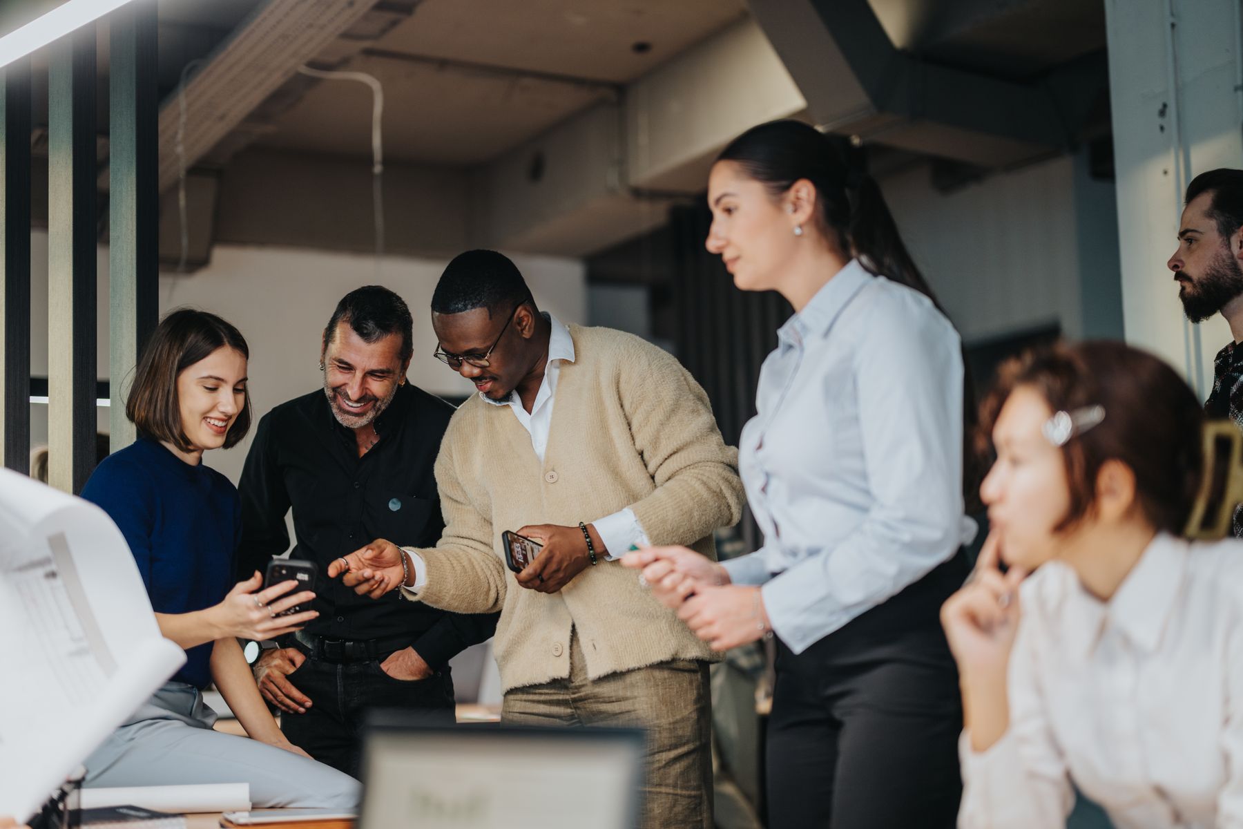 Teambesprechung in einem modernen Büro